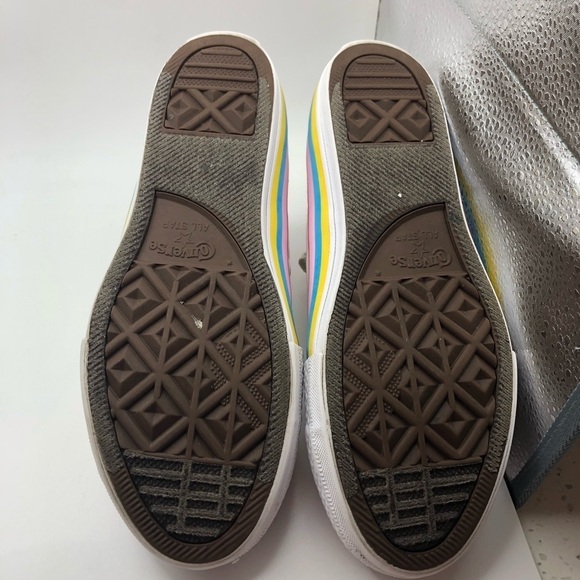 Converse beige womens sneakers size 4Y/ womens 6 - Picture 8 of 9